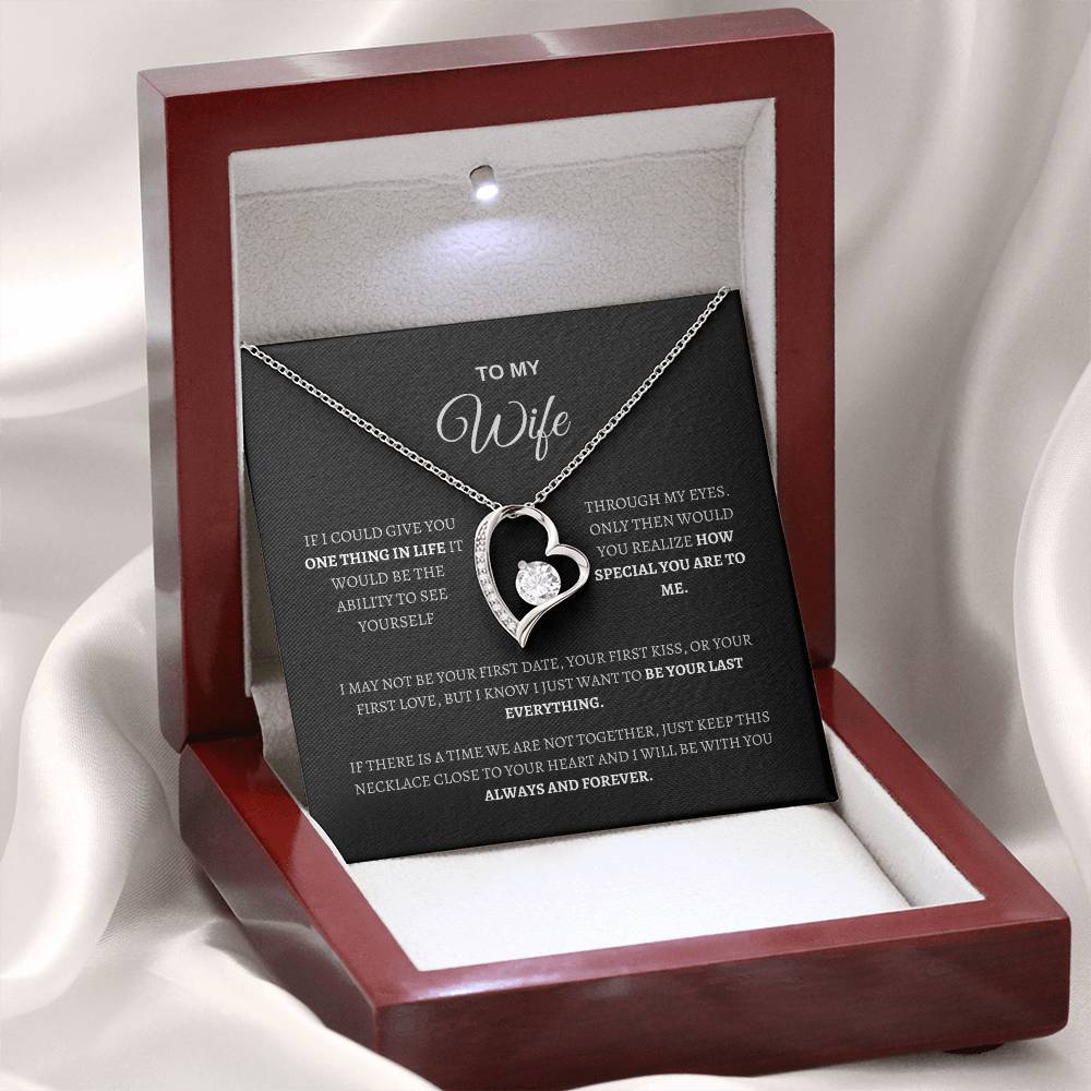 "Eternal Embrace: A Necklace of Everlasting Love and Lasting Impressions"