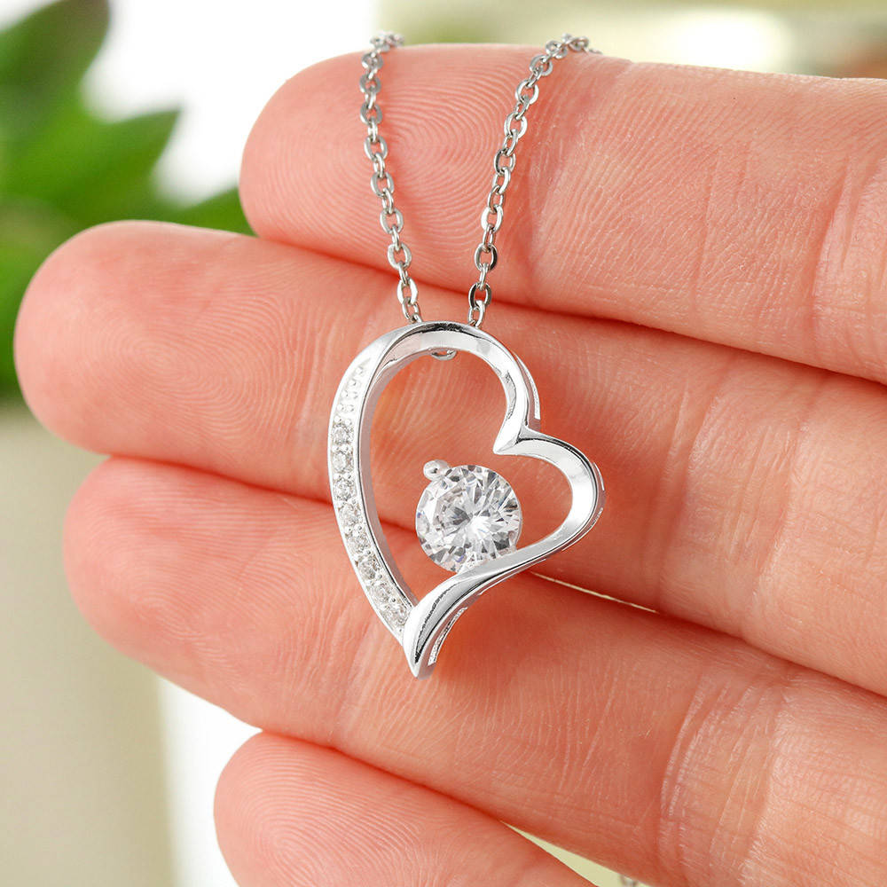 To My Amazing Mom Forever Love Necklace